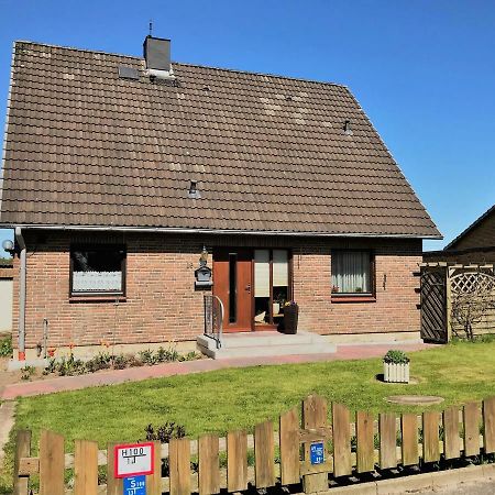 Schoenes Kellerzimmer Mit Bad Apartment Mittelangeln Exterior photo